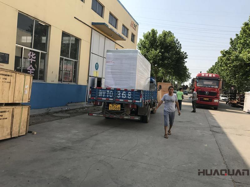 濰坊的王先生訂購的200KW移動(dòng)靜音拖車發(fā)電機(jī)組在6.14號，送貨上門