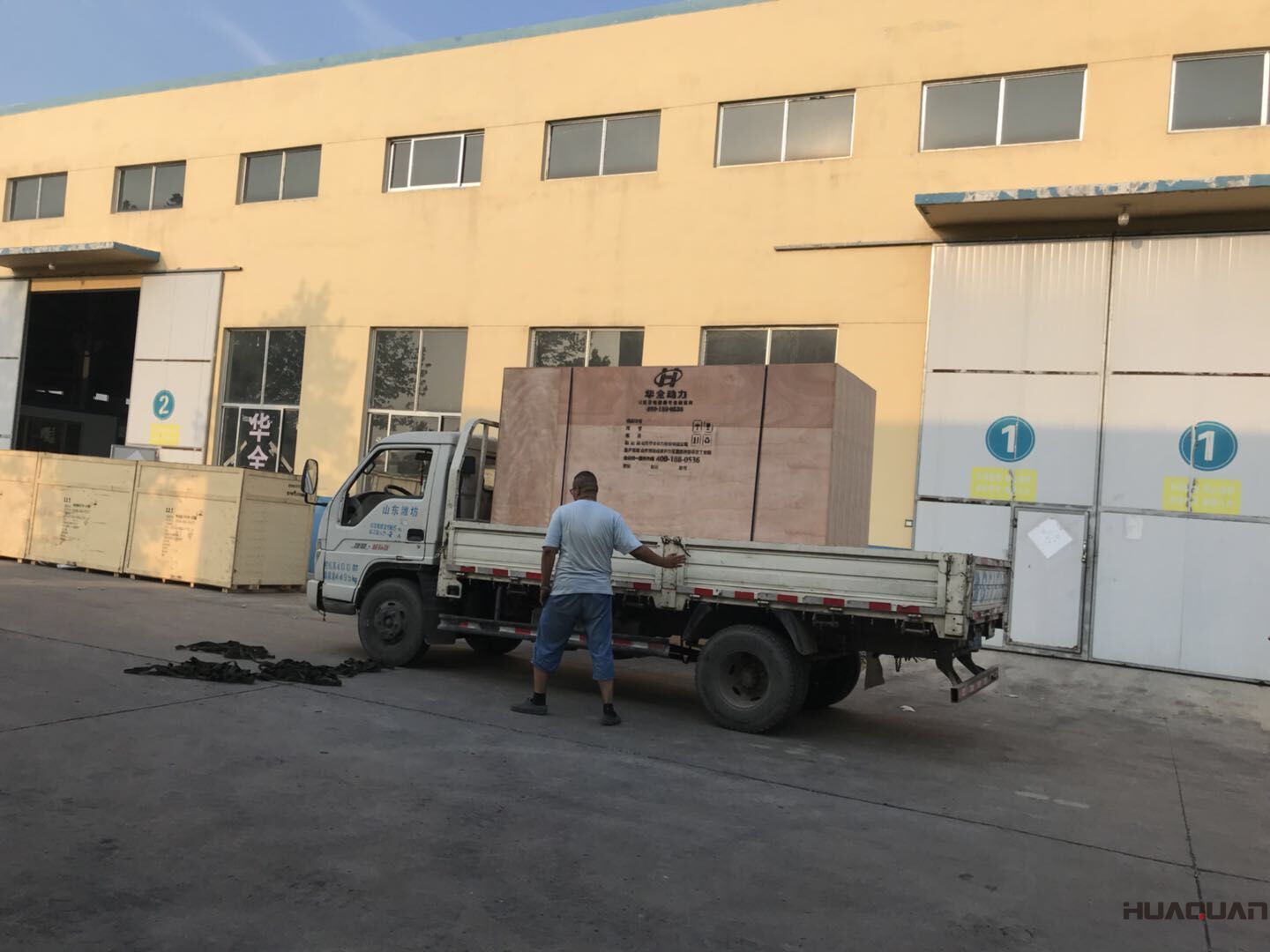 一臺300kw自動化柴油發(fā)電機(jī)組已于8月3日順利發(fā)往內(nèi)蒙古