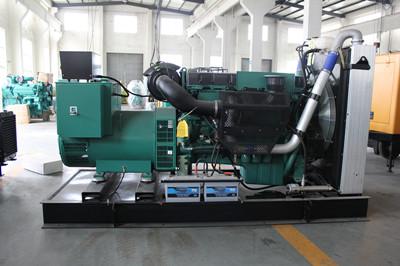 2月18日，王先生從華全動力采購的標配30kw思鉑睿發電機成功發往廣東省